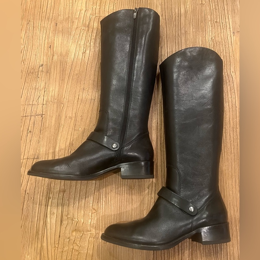 Like New Via Spiga Black Equestrian Style Leather Boots, Women’s 7.5 U.S./38 EUR